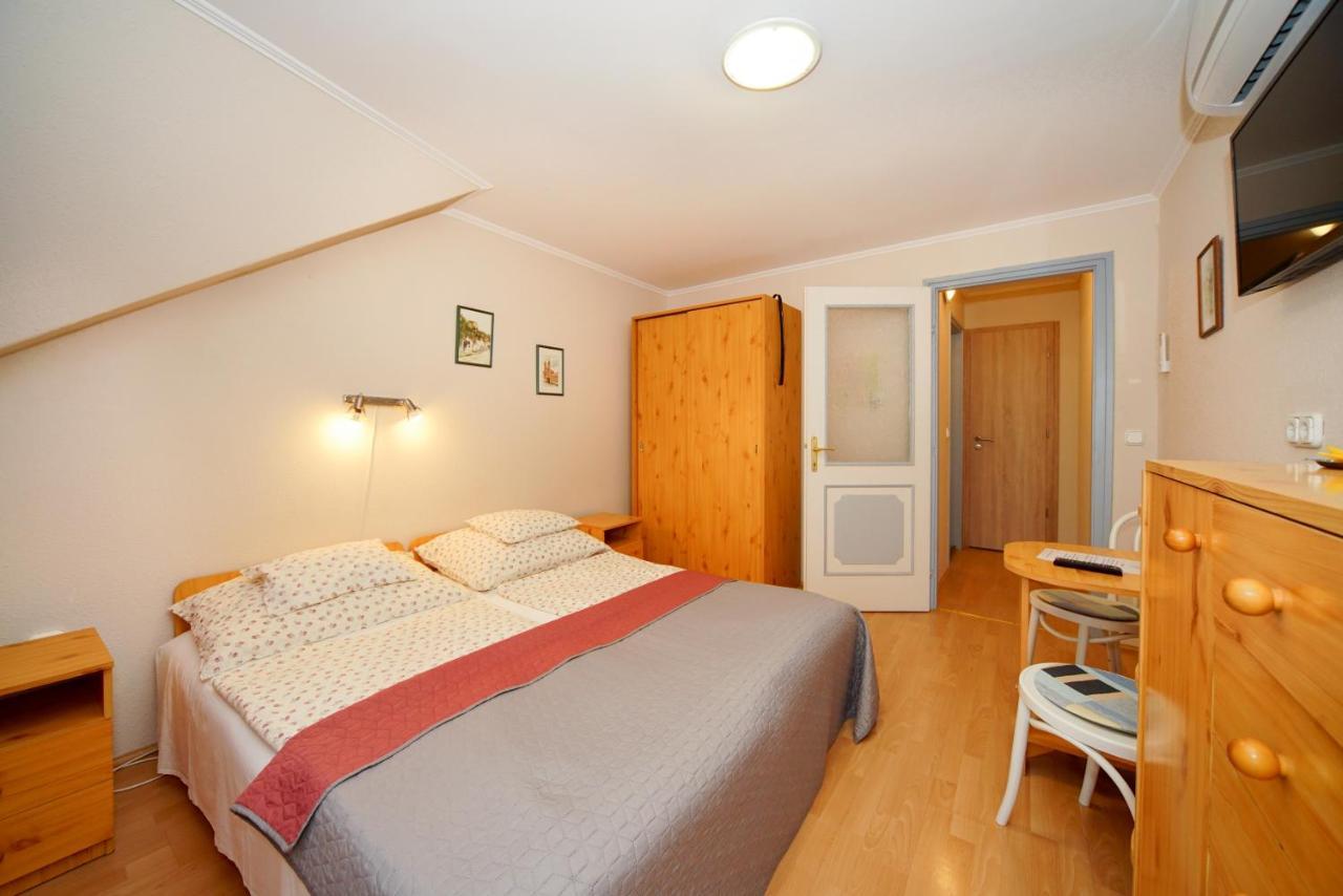 Siesta Vendeghaz Villa Eger Ngoại thất bức ảnh