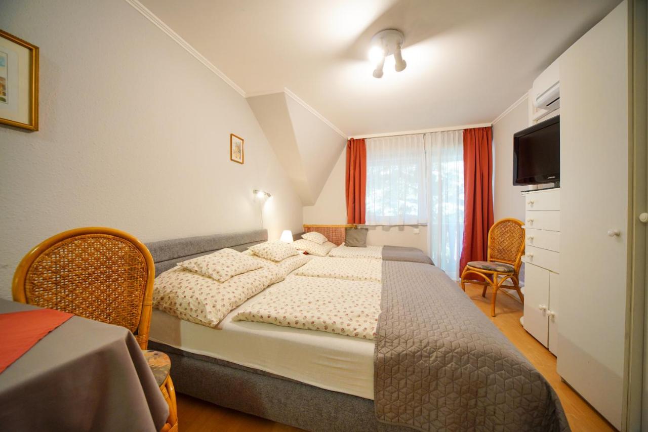 Siesta Vendeghaz Villa Eger Ngoại thất bức ảnh