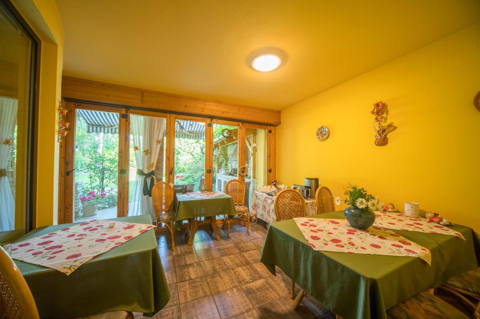 Siesta Vendeghaz Villa Eger Ngoại thất bức ảnh