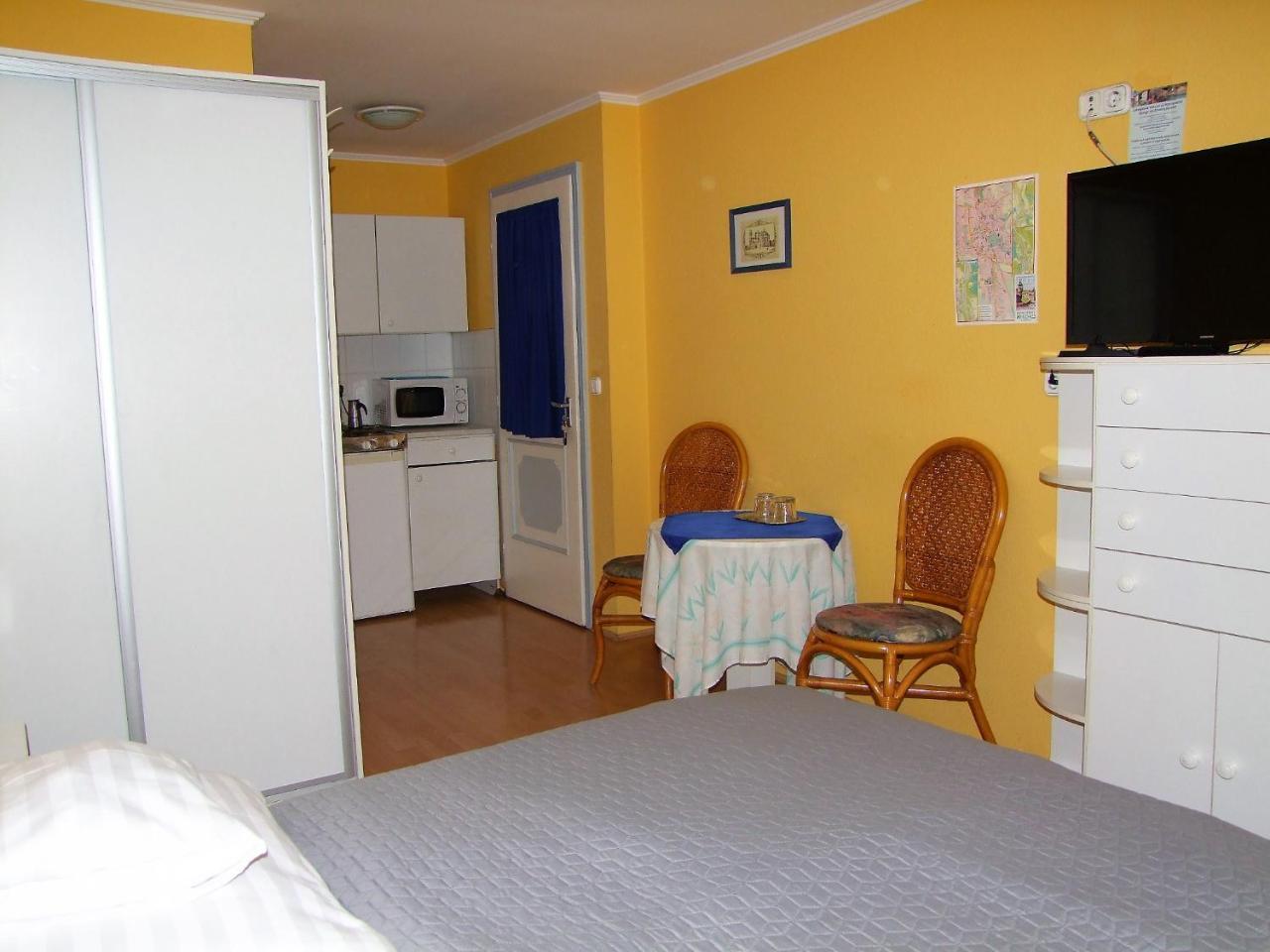 Siesta Vendeghaz Villa Eger Ngoại thất bức ảnh